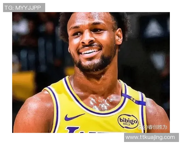 詹姆斯8分钟采访全文:布朗尼还会变更强东契奇超出普通球星范畴 詹姆斯8分钟采访全文:布朗尼还会变更强东契奇超出普通球星范畴